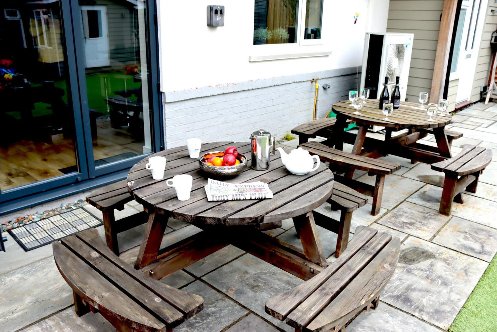 Four Corners Holiday Home Hot Tub & Sauna Ferndown Exterior photo